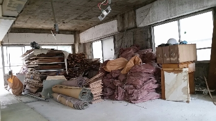 施工中