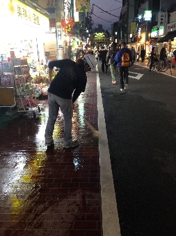 施工中